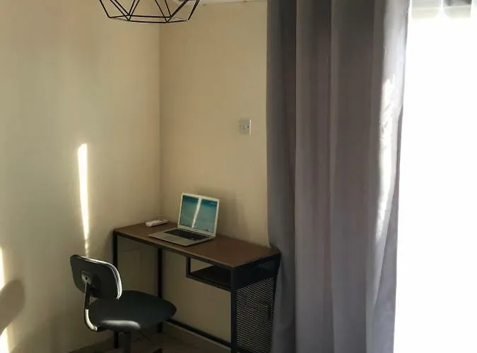 Evitas House * 파포스